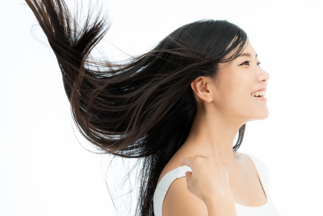 髪のイメージ 女性の長いストレートヘア